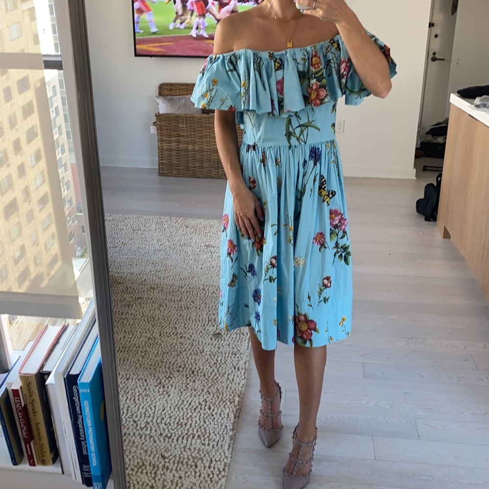 SOLD $1675 OSCAR DE LA RENTA off the shoulder blue floral dress size 8 - Picture 6 of 13